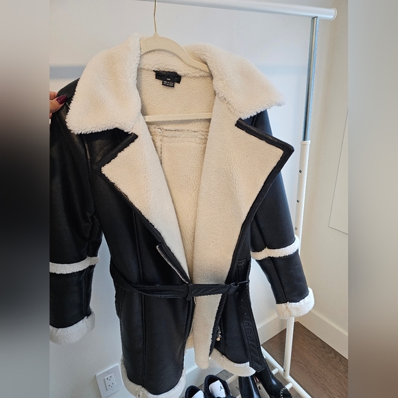 Super Cozy & Warm Faux Leather Trench Coat - Picture 3 of 5